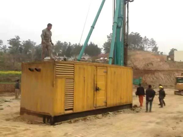 凌河如何判断水冷式机油散热器密封件是否需要更换?